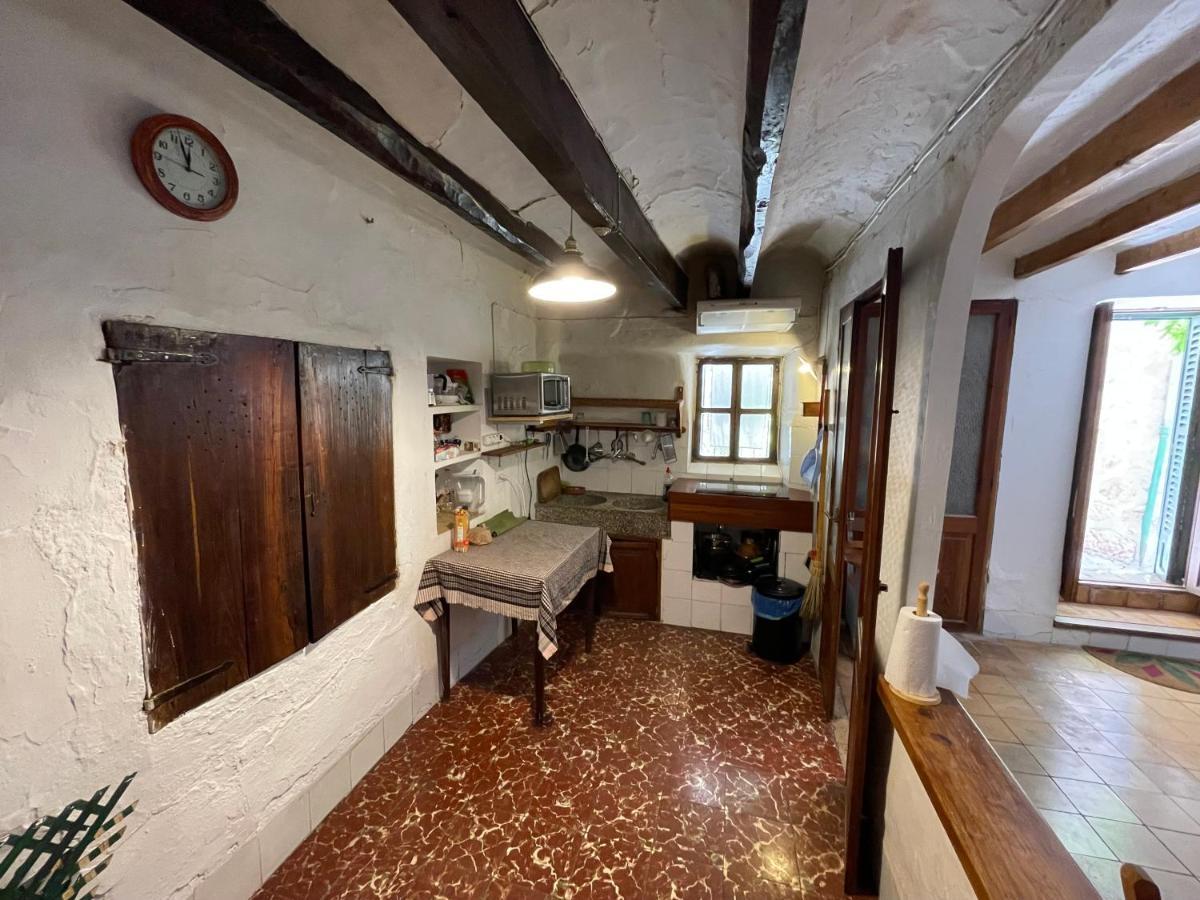 Encantadora Casita En El Centro De 포르날루츠 외부 사진